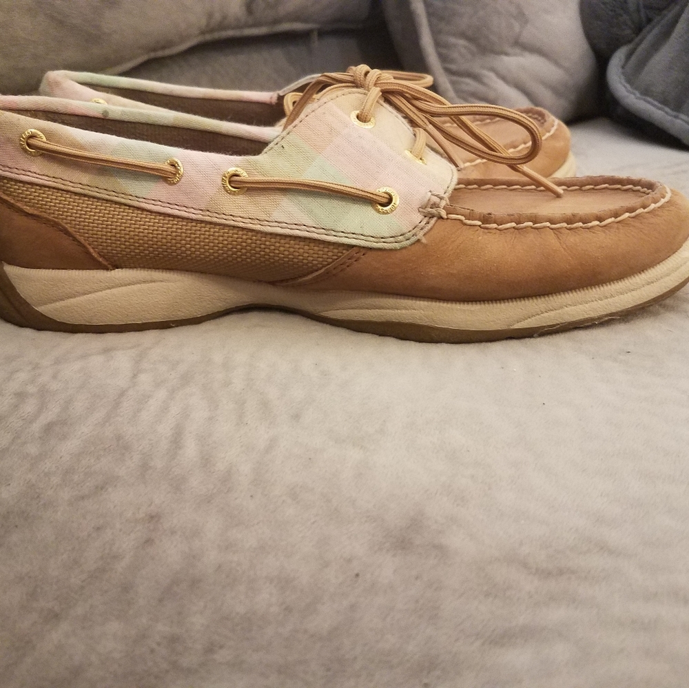 Sperry boat shoes